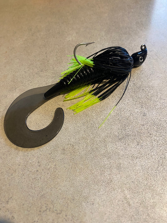 5/8 oz Swimjigs - 7 inch grub