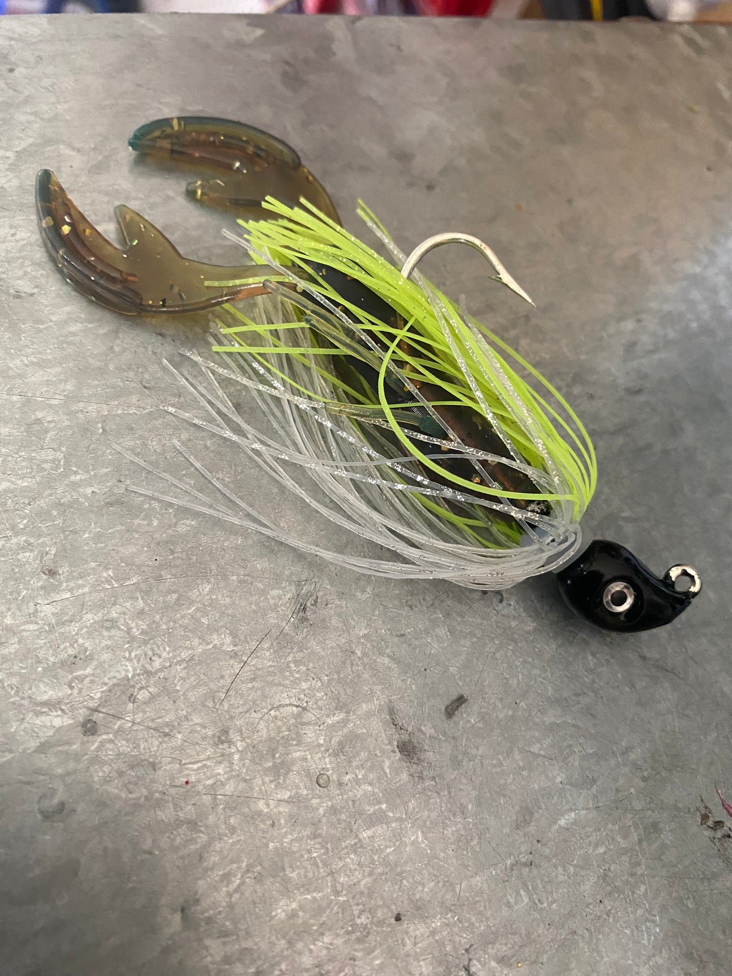5/8 oz Swimjigs - 3.5 inch Yabbie